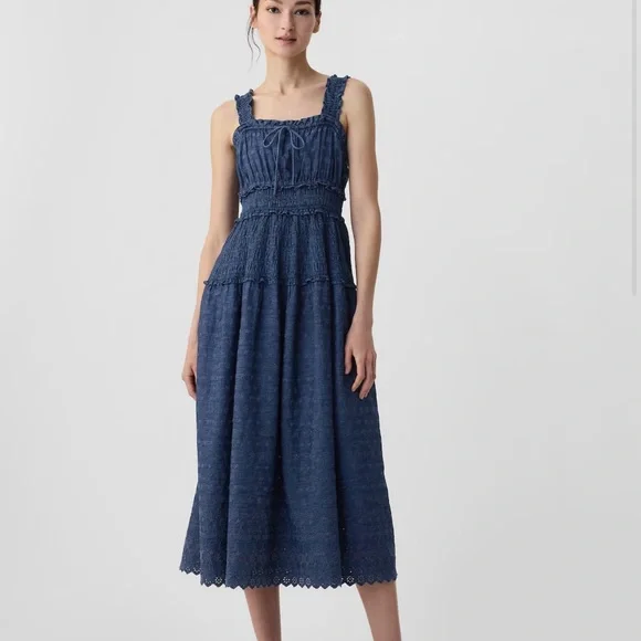 white christmas dresses Shop Gap Clothing and Denim at SilkRoll. Trade with us!